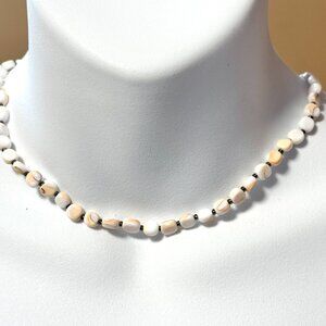 Natural Shell Beaded Short Necklace